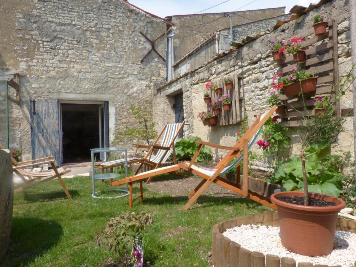 Chez Lorette Mauzé-sur-le-Mignon Εξωτερικό φωτογραφία